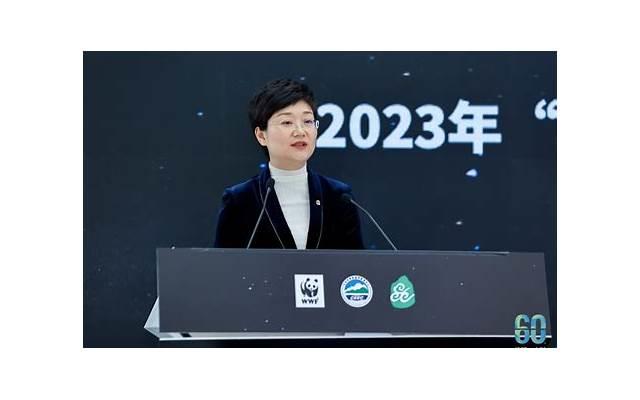 2025坚强励志说说短语：只要有点滴进步，我就会更加的努力